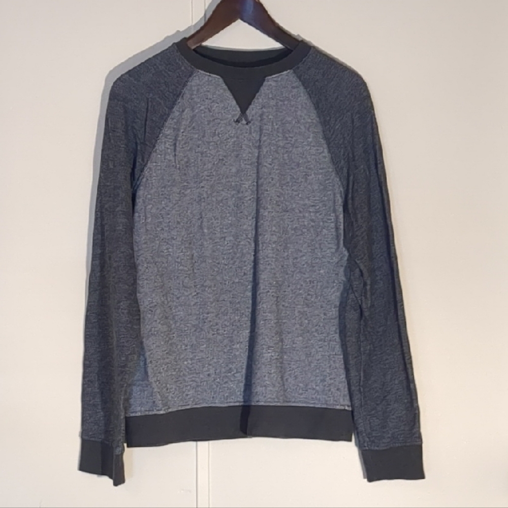 Urban Pipeline Men's Charcoal Crewneck Sweater
